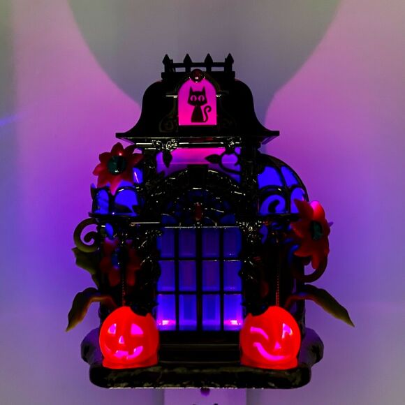 Bath and Body Works Haunted Conservatory Wallflower Projector Halloween 2021 - Picture 4 of 5